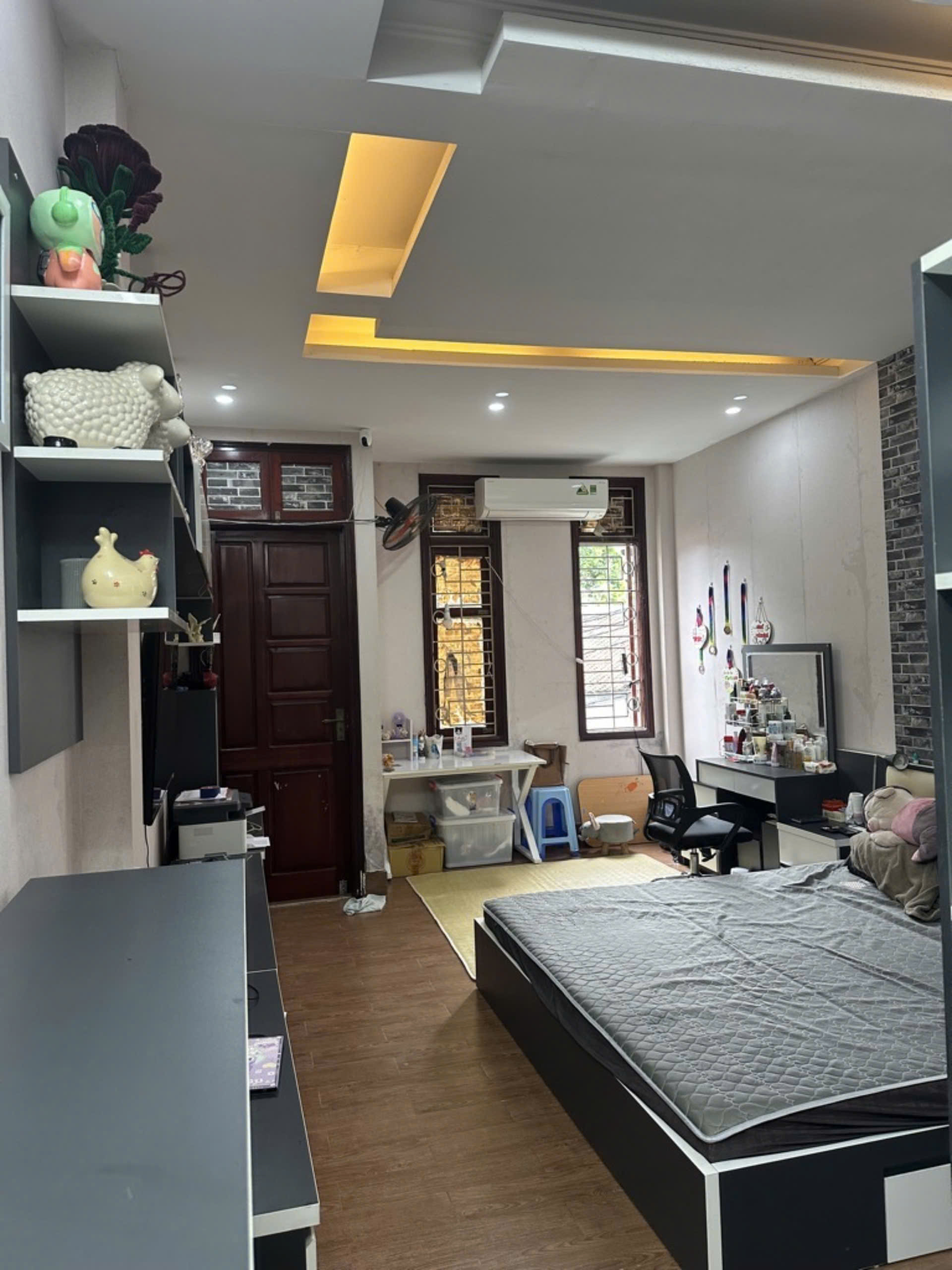 Bán nhà Nguyễn Xiển, Siêu đẹp, 45m2, 8 tỷ