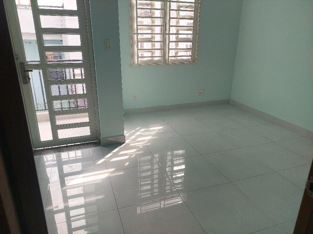 Siêu Phẩm Nhà 3 Tầng,55.6m2, Đình Phong Phú - ngang 5,3m,Nhỉnh 5 Tỷ