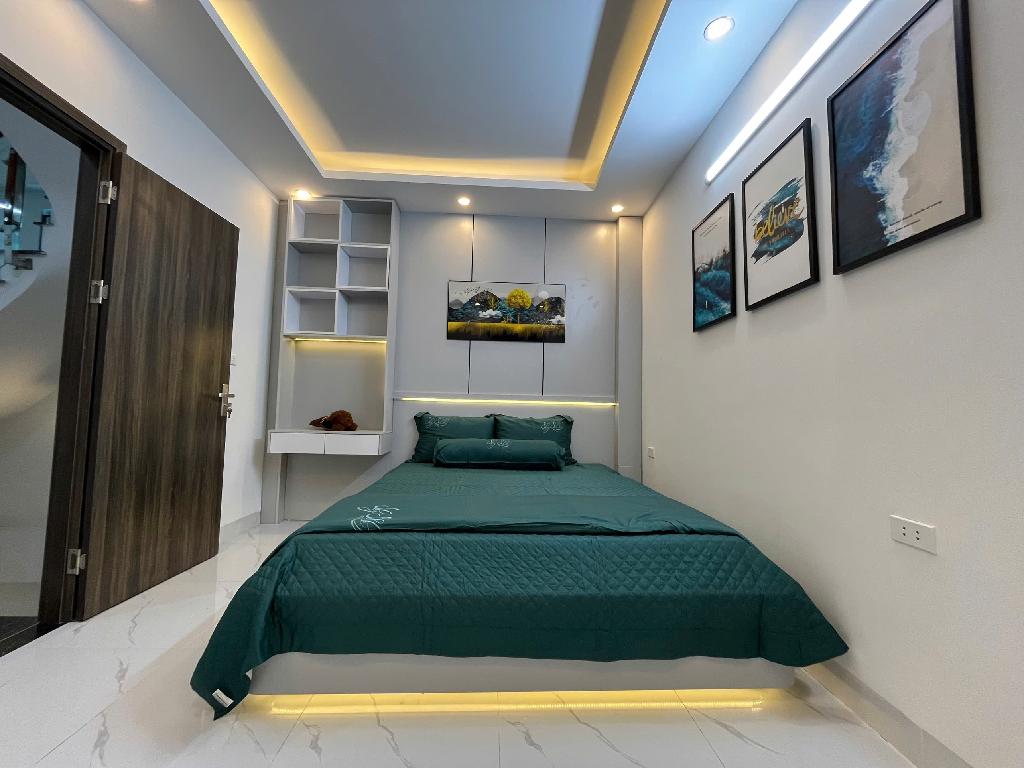 Bán Nhà 36m², 5 Tầng, Đại Mỗ – Ô Tô , Giá Hơn 6 Tỷ