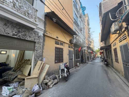 Long Biên Nhà Đẹp Xây Mới Thông Sàn Gara ô tô Thang Máy