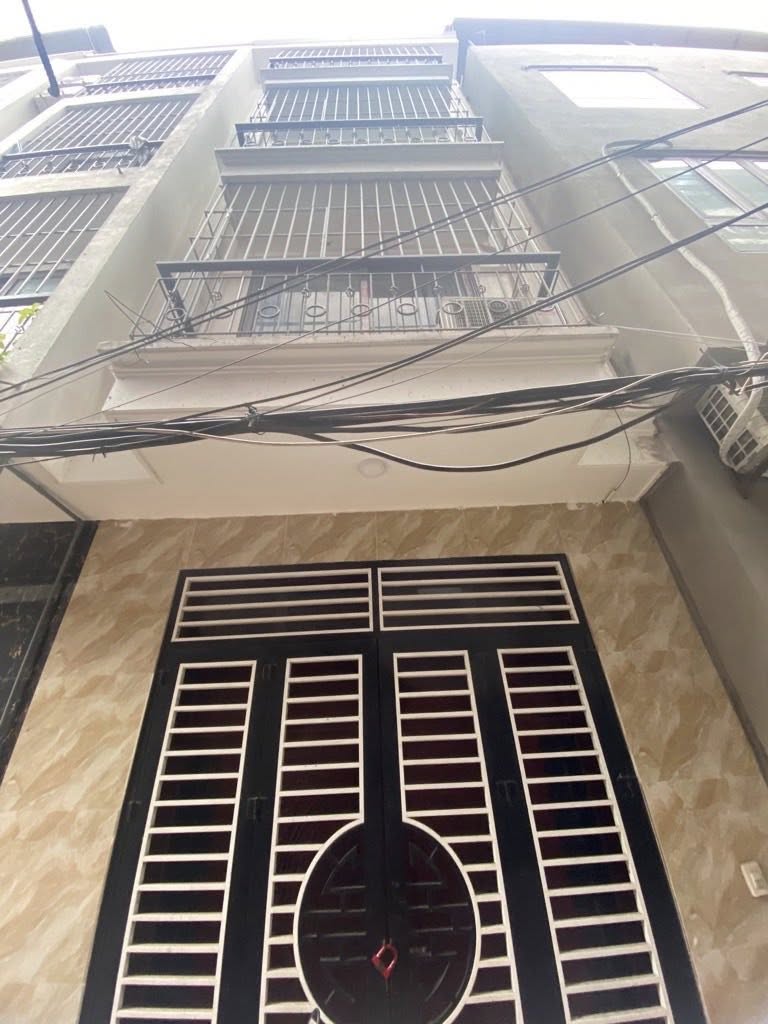 CC B.Á.N NHÀ 39M, 4 TẦNG, 4 NGỦ, CÁCH Ô TÔ TRÁNH, ĐỖ 50M, 5.75 TỶ CTL KIẾN HƯNG- XA LA, HÀ ĐÔNG