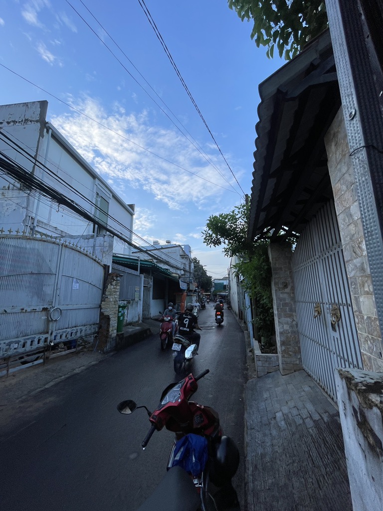 NHÀ MẶT TIỀN ĐƯỜNG 112 - TÂY HOÀ, Q9, DT: 90M2 -7,5 TỈ