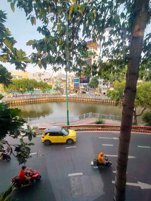 BÁN NHÀ ĐỊNH CƯ - MẶT TIỀN HOÀNG SA VIEW HỒ - NGANG 7M