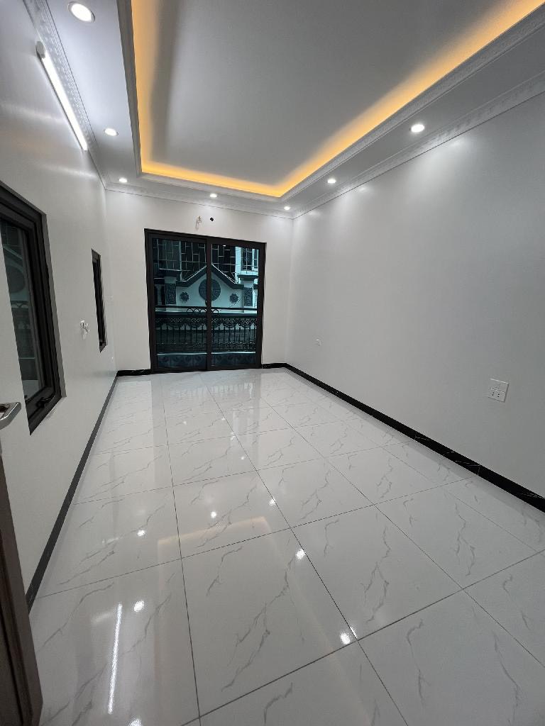 Bán nhà Ngõ 114 Thanh Bình, Ngõ ô tô tránh 3 gác, Mới - Đẹp - Ở Ngay, 30m2, 5 tầng