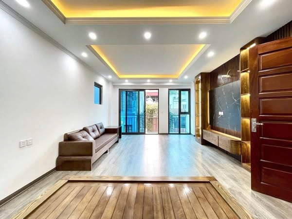 BÁN NHÀ MẶT TIỀN LÔ GÓC 4 TẦNG, NGAY CHÂN CẦU BÔNG QUẬN 1 - 4x14m, GIÁ 13.5 TỶ