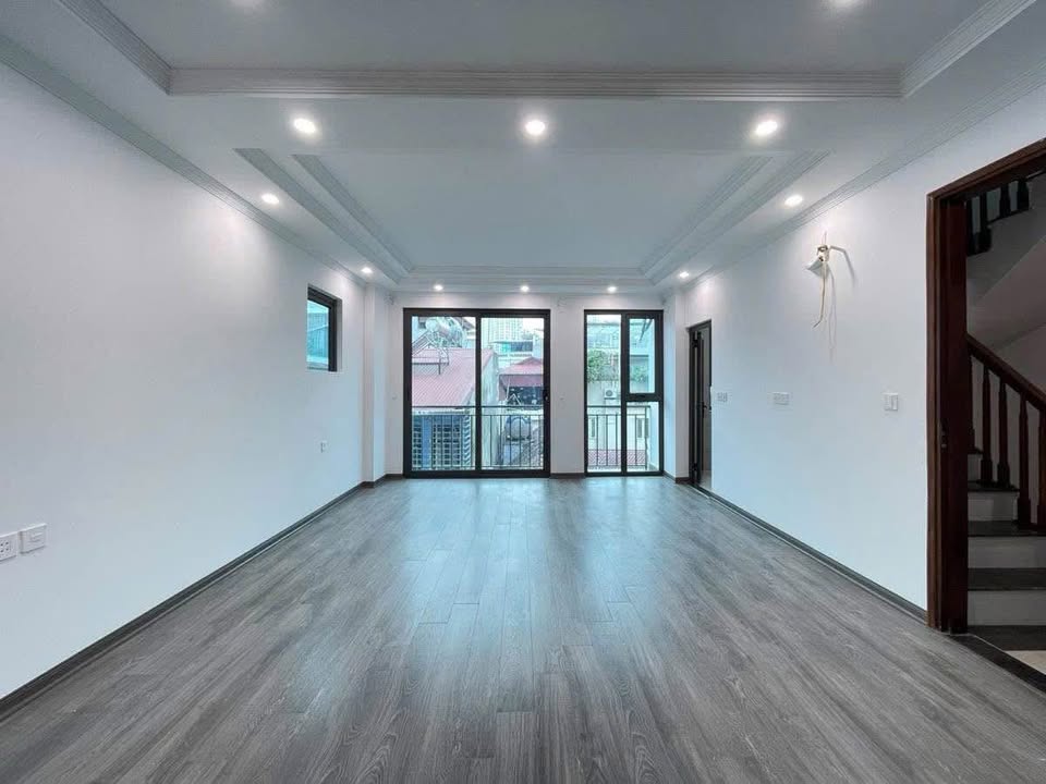 BÁN NHÀ MẶT TIỀN LÔ GÓC 4 TẦNG, NGAY CHÂN CẦU BÔNG QUẬN 1 - 4x14m, GIÁ 13.5 TỶ