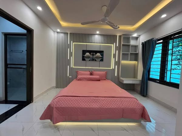 BÁN NHÀ 4 TẦNG, HẺM XE HƠI 4m THÔNG, NGAY BỘ CÔNG AN Q1, 4x12m, GIÁ 14.5 TỶ