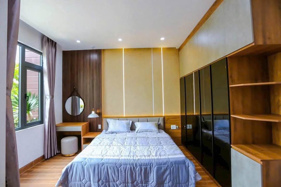 BÁN NHÀ MẶT TIỀN 5 TẦNG, HẺM Ô TÔ 5m, NGAY CHỢ TÂN ĐỊNH - QUẬN 1, 4x19m, GIÁ 20.5 TỶ