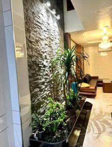 BÁN NHÀ XINH 5 TẦNG, HẺM XE HƠI 4m THÔNG, NGAY VƯỜN THÚ QUẬN 1 - 4.3x10m, GIÁ 13 TỶ