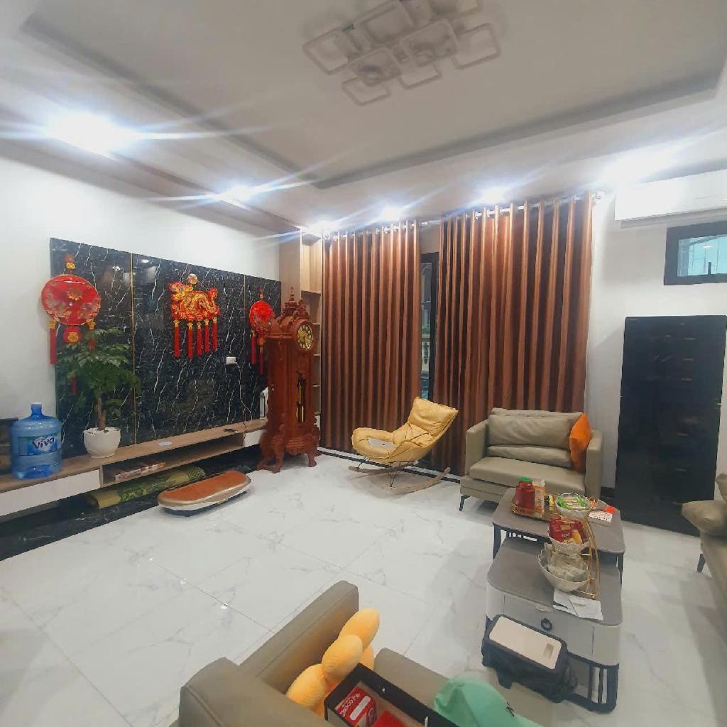Nhà 45m2 Siêu đẹp tại Đại Mỗ mặt tiền rộng thoáng cần bán