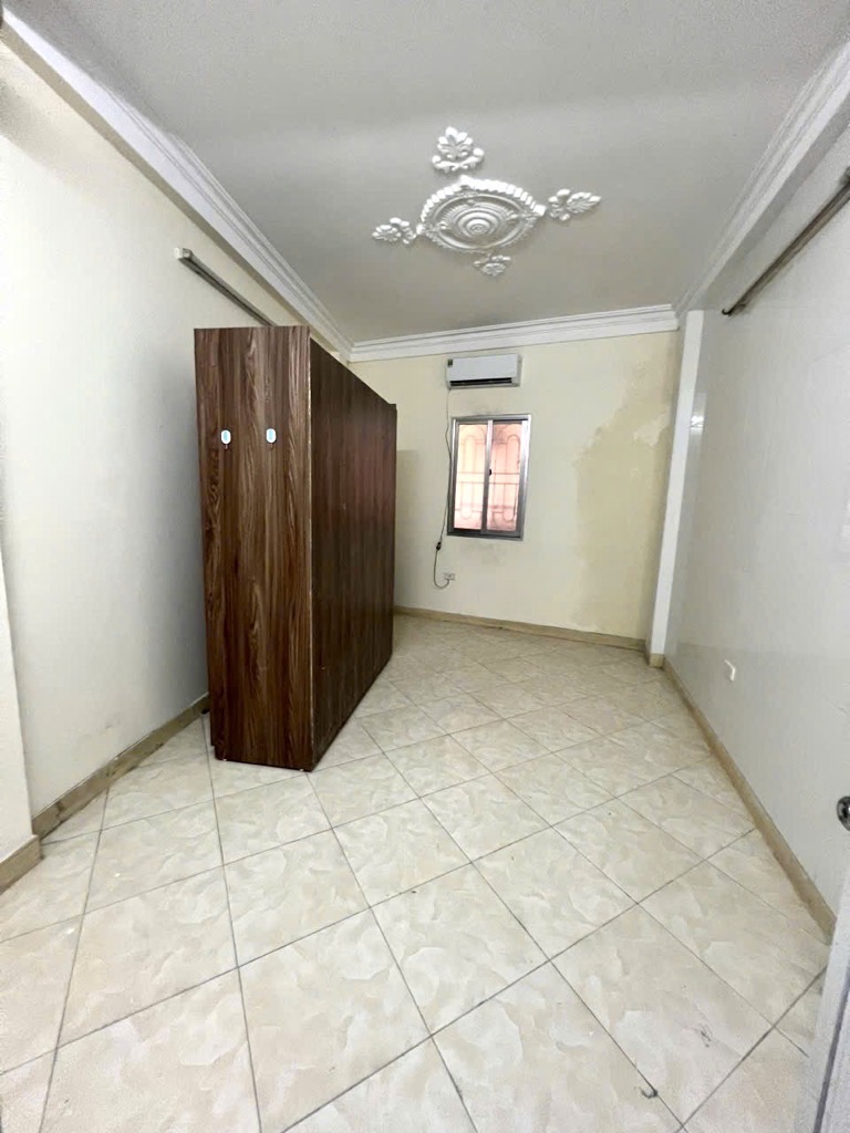 Bán nhà ngõ Đặng Văn Ngữ, diện tích 25m2 4 tầng