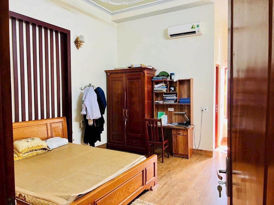 SIÊU HIẾM. nhà KĐT Ngô Thì Nhậm, 50m2, 4 TẦNG, giá 10 tỷ. PHÂN LÔ - Ô TÔ ĐỖ CỬA VÀO NHÀ - 2 THOÁNG