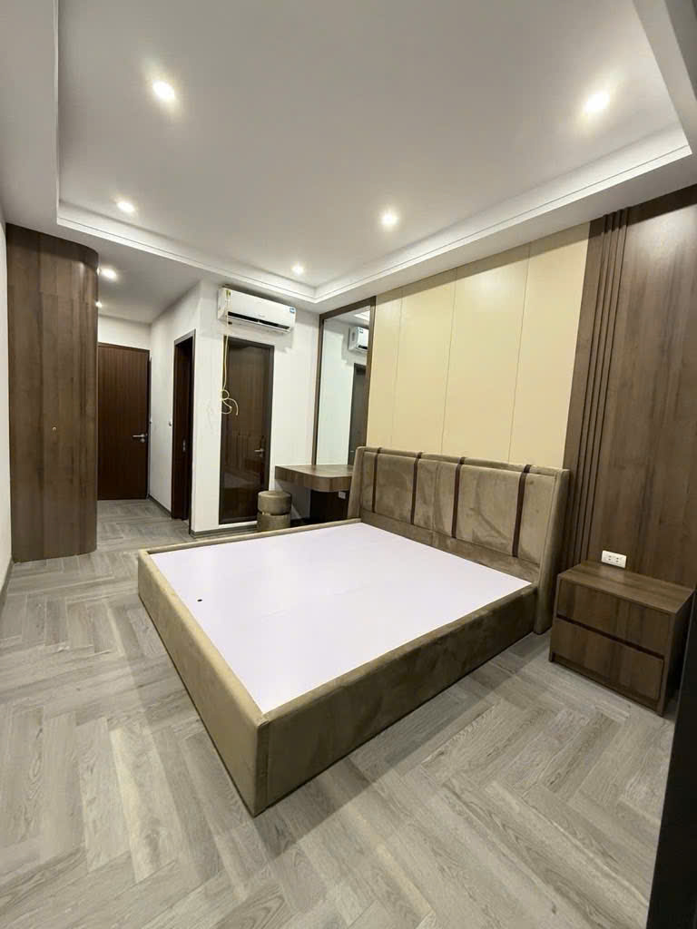 Bán nhà Phố Minh Khai - Ngõ nông, gần oto - 35m2, 6 tầng, thang máy - Full nội thất - 10Tỷ