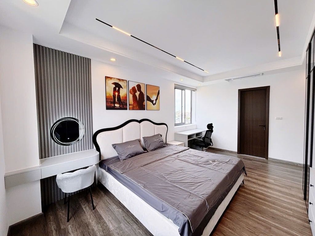 Cần bán gấp Căn hộ chung cư 622 Minh Khai - 100m2 - chỉ 7.38 Tỷ