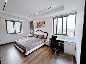 Cần bán gấp Căn hộ chung cư 622 Minh Khai - 100m2 - chỉ 7.38 Tỷ