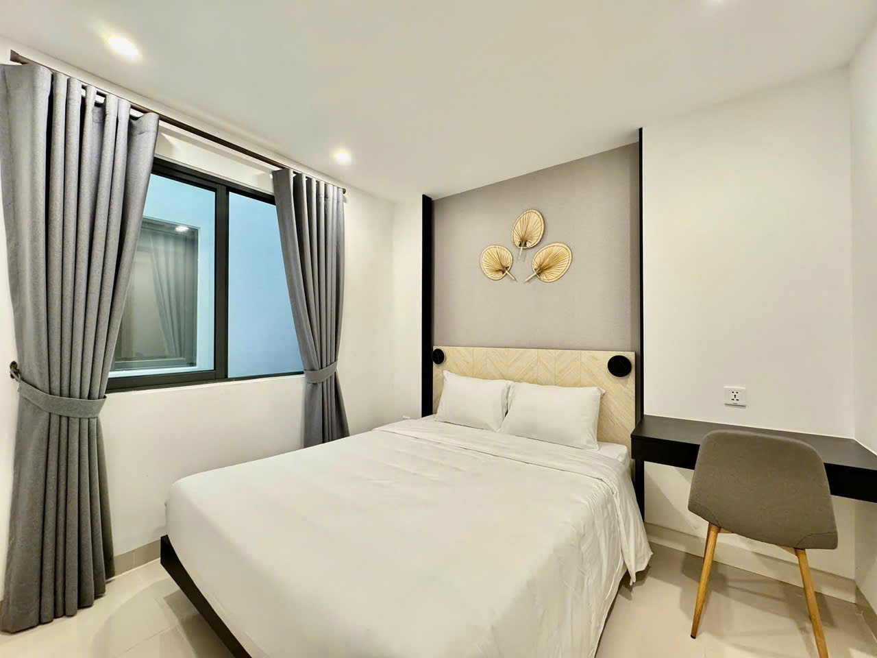 Bán toà nhà Hào Nam 115 m², 23,5 tỷ, 19 căn hộ cho thuê, 8 tầng thang máy, thu 150tr/tháng