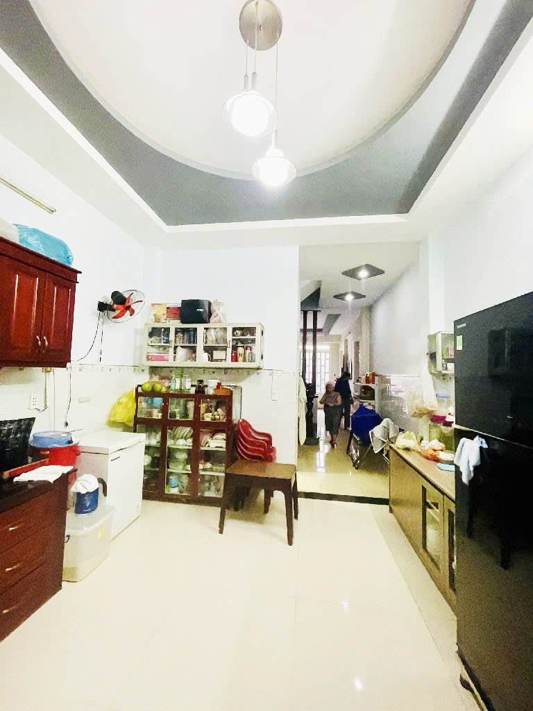 Bán nhà Nguyễn Hữu Tiến, 63m2, 4T, 4x20m, Hẻm xe hơi ra Lê Trọng Tấn, Chế Lan Viên, 8.xx tỷ