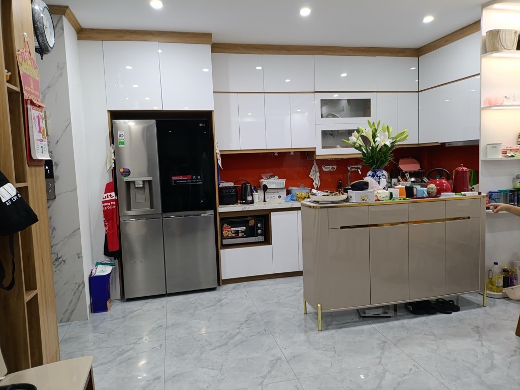 NHÀ ĐẸP Chùa Bộc  - GẦN PHỐ - NGÕ THÔNG -  6 TẦNG THANG MÁY