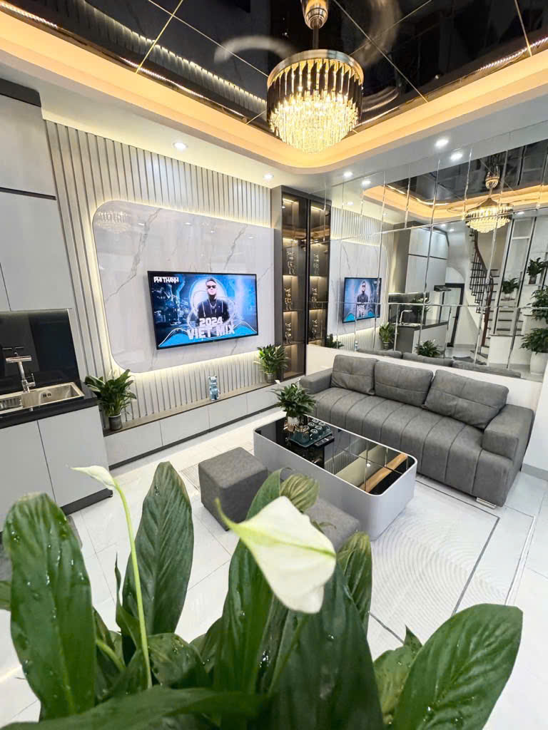 Bán nhà riêng tại Phường Kim Mã, Ba Đình, Hà Nội diện tích 27m2 giá 6.88 Tỷ