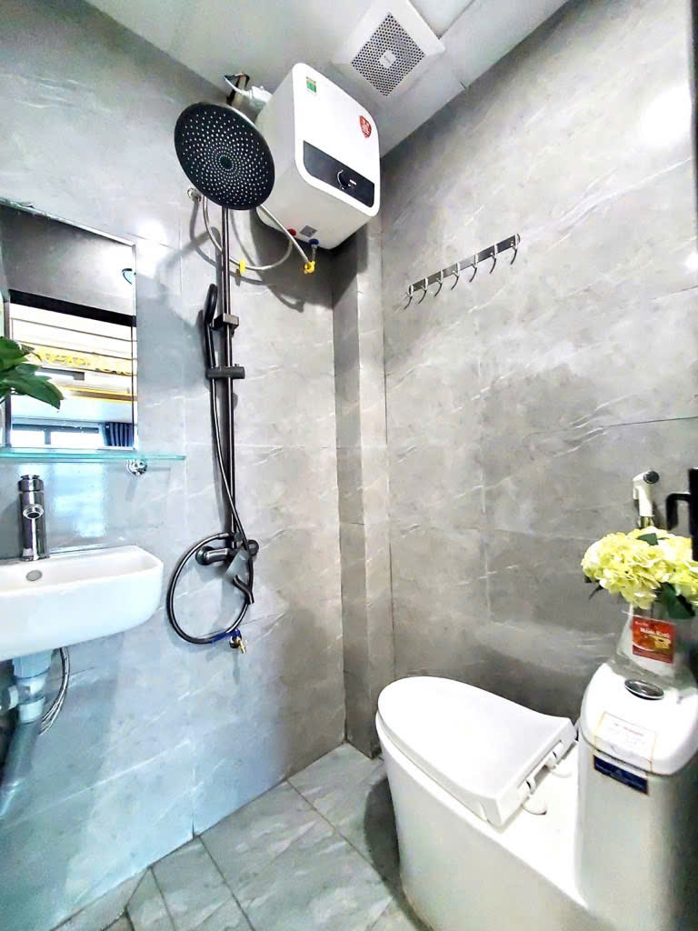 CCMN 7 tầng mới 100% - Mặt tiền >5m - dòng tiền 960 triệu/năm