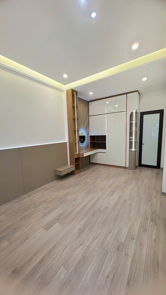 NHÀ ĐẸP Ở LUÔN - TẶNG FULL NỘI THẤT - CỰC HIẾM TRONG TẦM TIỀN