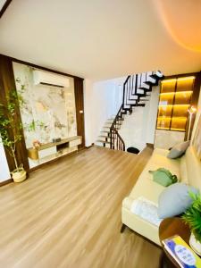 THÁI HÀ - Ô TÔ TRÁNH - KD - 6 TẦNG MỚI ĐẸP