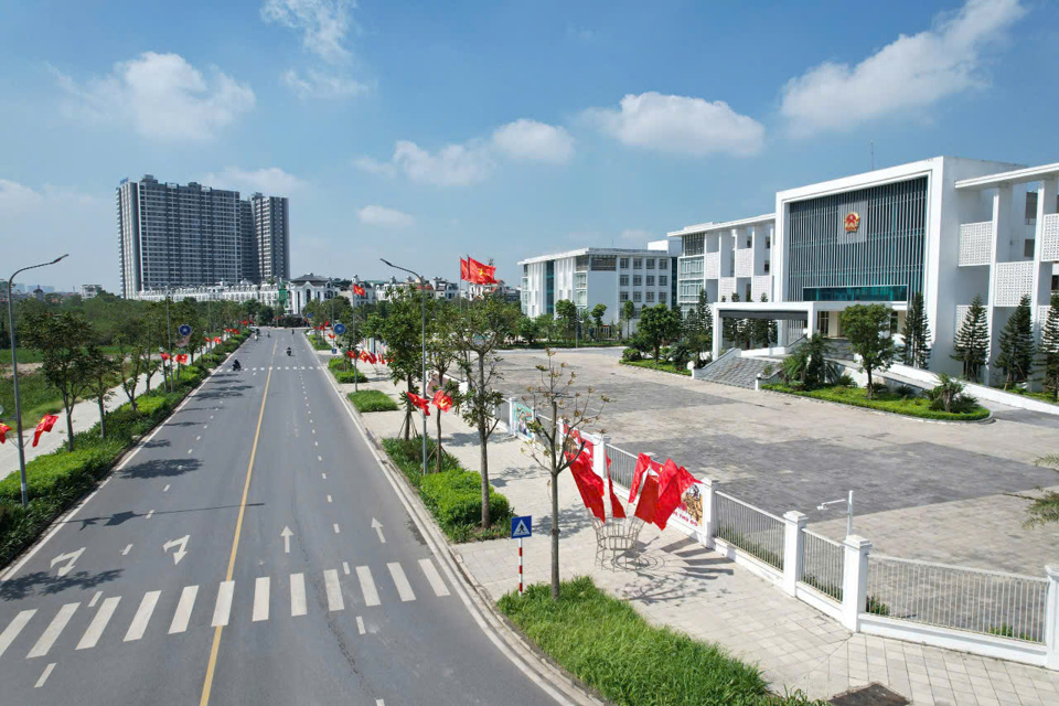 Bán nhà Trâu Quỳ, Gia Lâm - 30 m2 - Nhà mới tinh, sẵn về ở, ô tô đỗ cách 20m - Giá 4.45 tỷ