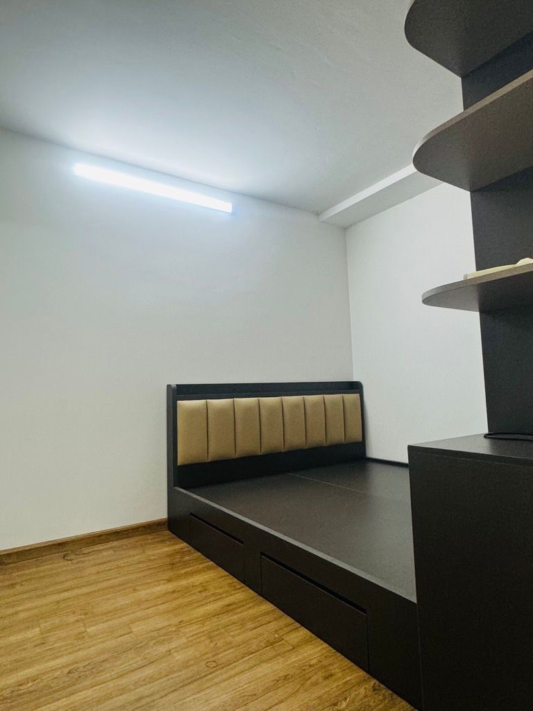 Bán căn hộ 2N 2WC - Rubycity CT3 - Tầng trung, sẵn nội thất - Giá tốt