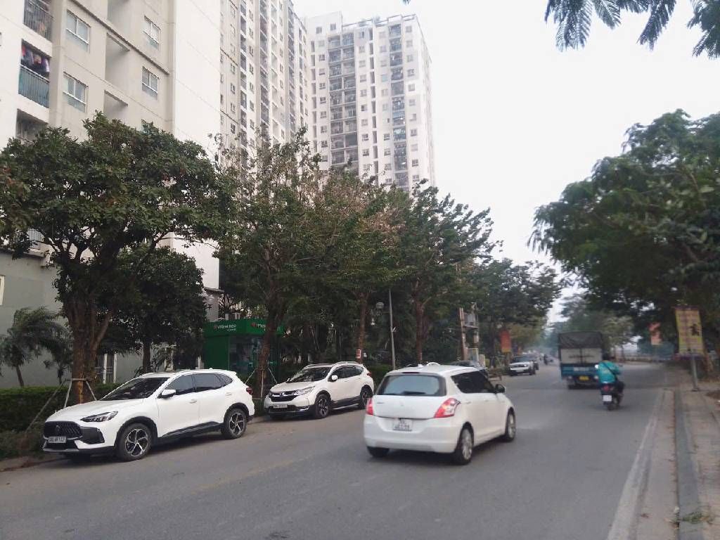 Bán chung cư Ecohome Phúc Lợi - 3N 2WC, Đầy đủ nội thất, Sẵn sổ đỏ - Giá tốt nhỉnh 5 tỷ