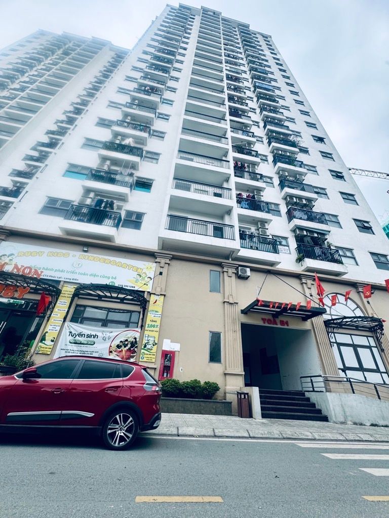 Bán gấp chung cư Rubycity CT3 - 2N 2WC, Nhà sạch sẽ, ấm cúng, sổ đỏ sẵn - Giá tốt nhỉnh 3,5 tỷ