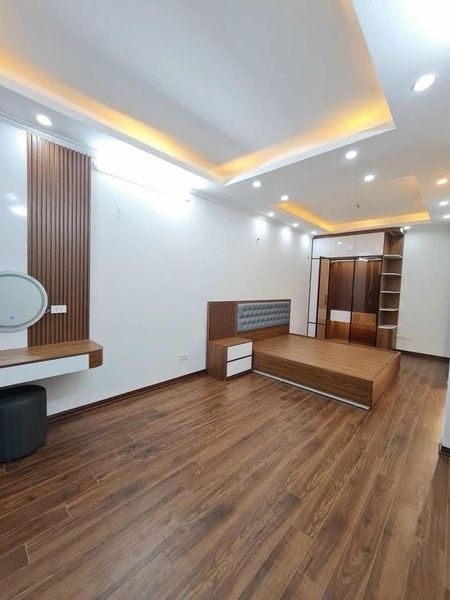 NHÀ XUÂN ĐỈNH ĐẦU NGÕ Ô TÔ - KINH DOANH -  60M2 - 6 TẦNG - MẶT TIỀN 8 -  THANG MÁY - 8 TỶ