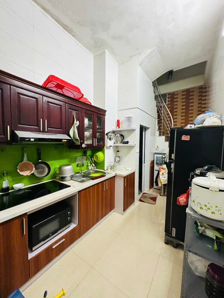 BÁN GẤP NHÀ TRẦN CUNG- PHÂN LÔ-OTO ĐỖ CỬA-2 THOÁNG TRƯỚC SAU 32m GIÁ 7.6 TỶ