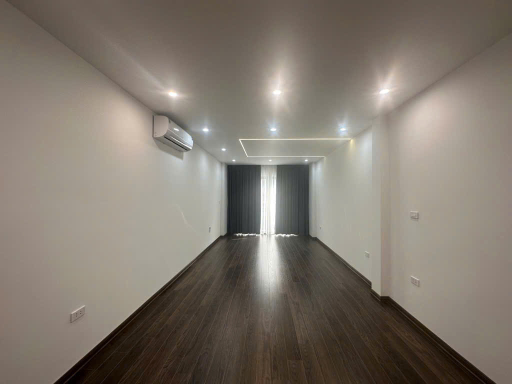 TỨ LIÊN- MẶT NGÕ THÔNG - Ô TÔ VÀO NHÀ - NHÀ ĐẸP - MỚI KOONG - 6 TẦNG - THANG MÁY - KINH DOANH - CHO THUÊ - 48M GIÁ 15.5 TỶ có TL