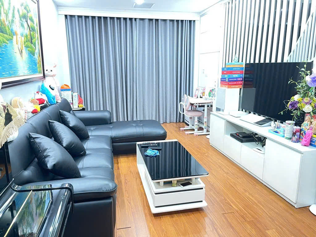 NHÀ ĐẸP -CẦU GIẤY -DÂN XÂY - GẦN PHỐ - Ô TÔ ĐỖ CỬA - HAI THOÁNG TRƯỚC SAU - KINH DOANH VĂN PHÒNG -ONLINE   60m GIÁ 19 Tỷ