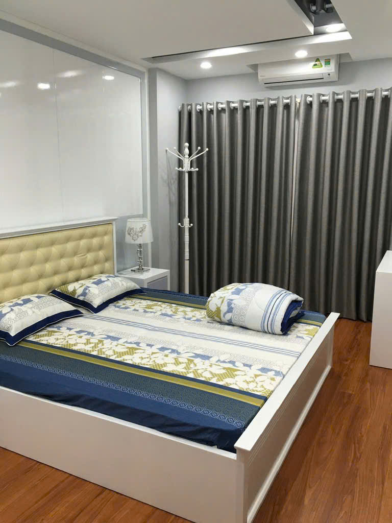NHÀ ĐẸP -CẦU GIẤY -DÂN XÂY - GẦN PHỐ - Ô TÔ ĐỖ CỬA - HAI THOÁNG TRƯỚC SAU - KINH DOANH VĂN PHÒNG -ONLINE   60m GIÁ 19 Tỷ