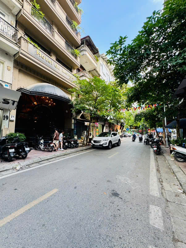 NHÀ MẶT PHỐ ĐẶNG THUỲ TRÂM-Ô TÔ ĐỖ NGÀY ĐÊM-KINH DOANH BẤT CHẤP 38m GIÁ 4 TỶ