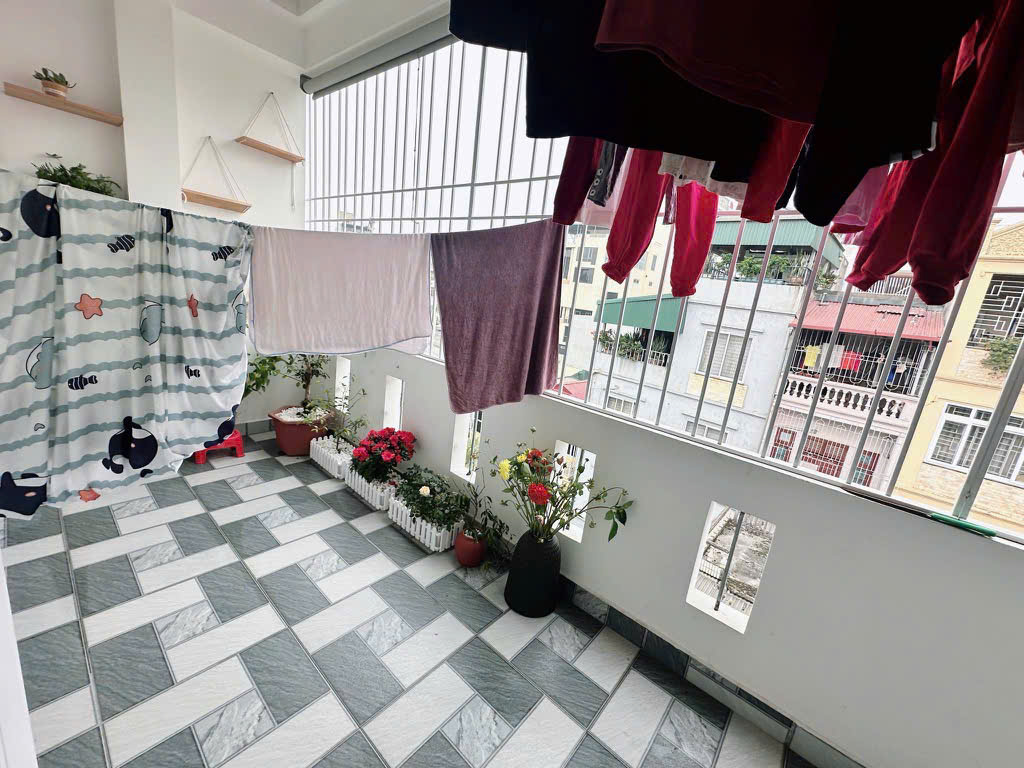 HÀNG HÓT HỒ TÂY- LẠC LONG QUÂN-NHÀ PHÂN LÔ- FULL NỘI THẤT TIỀN TỶ- VÀI BƯỚC RA PHỐ- KD- 34m GIÁ 8.5 Tỷ ctl Mô tả: