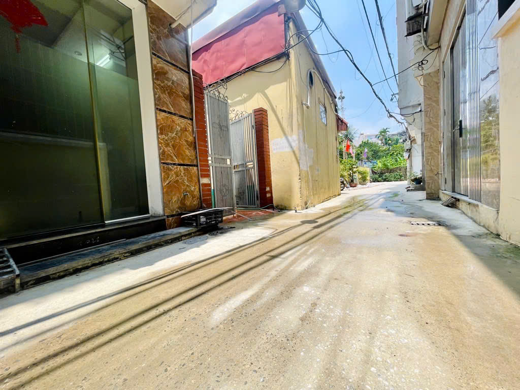 BÁN NHÀ- XUÂN ĐỈNH- MỚI KÍNH KOONG- 6 TẦNG THANG MÁY- Ô TO ĐỖ-MT RỘNG-VIEW SÂN CHƠI 38m Giá 9.3 Tỷ