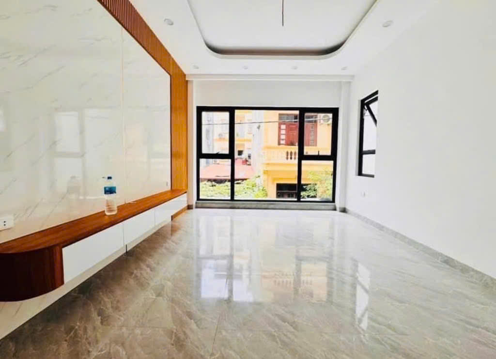 BÁN NHÀ- XUÂN ĐỈNH- MỚI KÍNH KOONG- 6 TẦNG THANG MÁY- Ô TO ĐỖ-MT RỘNG-VIEW SÂN CHƠI 38m Giá 9.3 Tỷ