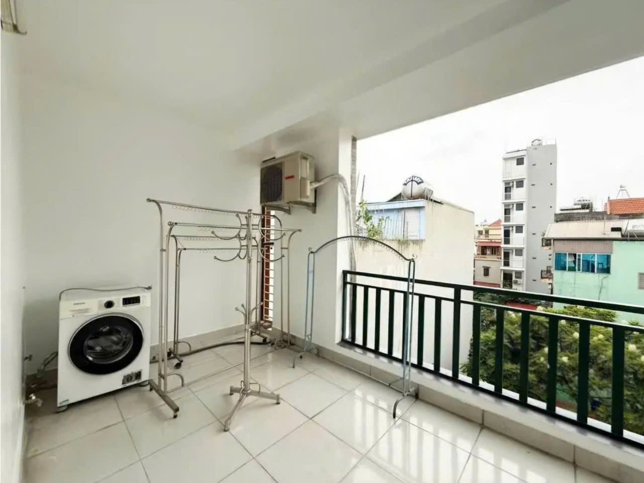 BÁN NHÀ PHÚ THƯỢNG TÂY HỒ- DÂN XÂY- THIẾT KẾ MANG PHONG CÁCH CHÂU ÂU-O TO GẦN -40m2 Giá 8.8 Tỷ có tl