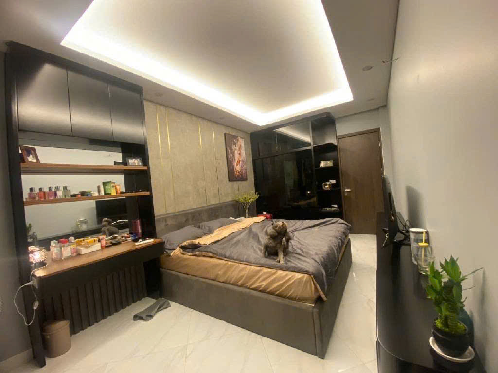 BÁN GẤP NHÀ AN DƯƠNG VƯƠNG- NHÀ ĐẸP Ở LUÔN -HÀNG XÓM CIPUTRA - TẶNG LẠI NỘI THẤT XỊN SÒ - CHỈ VIỆC XÁCH VALI VỀ Ở 32m giá 7.2 tỷ