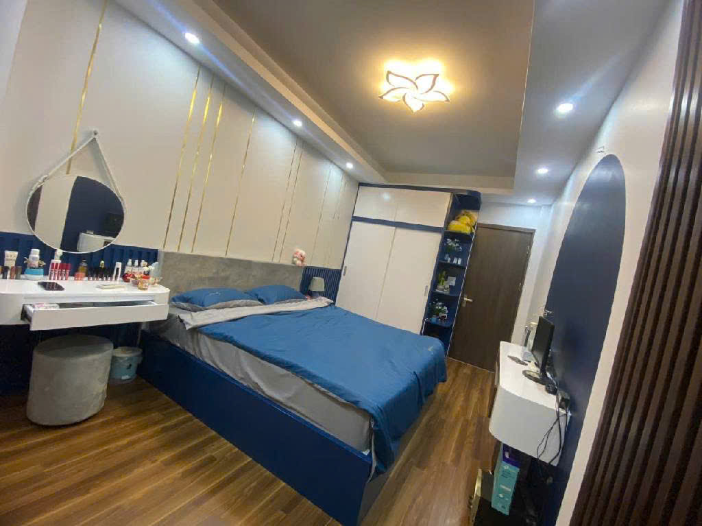 BÁN GẤP NHÀ AN DƯƠNG VƯƠNG- NHÀ ĐẸP Ở LUÔN -HÀNG XÓM CIPUTRA - TẶNG LẠI NỘI THẤT XỊN SÒ - CHỈ VIỆC XÁCH VALI VỀ Ở 32m giá 7.2 tỷ