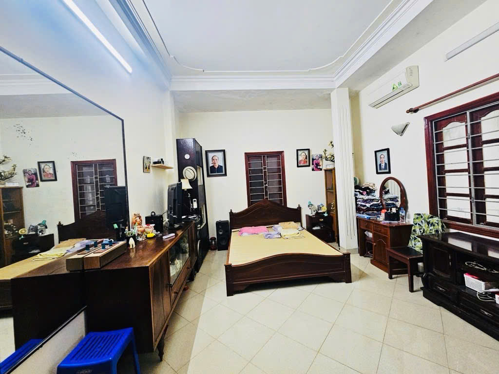 NHÀ ĐẸP TRẦN CUNG- MẶT NGÕ THÔNG -KINH DOANH  --  Ở SƯỚNG - DÒNG TIỀN ỔN ĐỊNH HÀNG THÁNG. 70m2 GIÁ 12.5 Tỷ