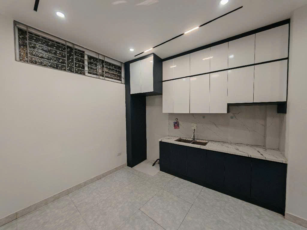 NHÀ PHÚ THƯỢNHÀ PHÚ THƯỢNG- MỚI KÍNH KOONG- GẦN Ô TÔ TRÁNH - FULL NỘI THẤT 5 TẦNG, GIÁ 7.25 tỷ