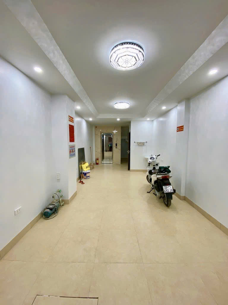 HOÀNG QUỐC VIỆT- NHÀ MỚI KÍNH KOONG-6 TẦNG THANG MÁY- GẦN PHỐ 43m GIÁ 11.4 ctl - NHÀ NGÕ THÔNG, GẦN PHỐ