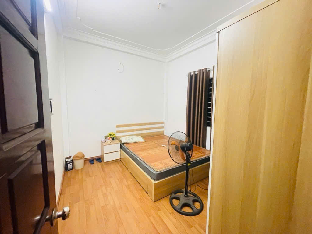 BÁN NHÀ TRẦN CUNG- NHÀ ĐẸP Ở NGAY  - SÁT Ô TÔ - KĐT NAM CƯỜNG. 42m2 Giá 9.4 Tỷ ctl