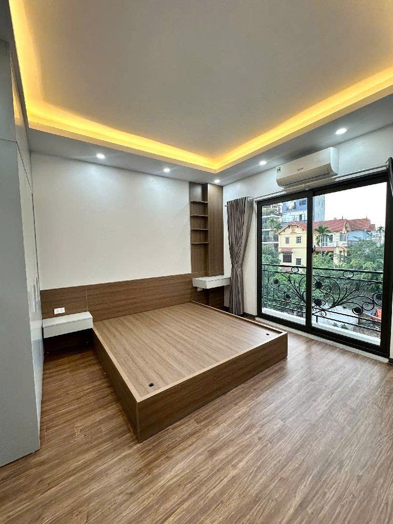 BÁN GẤP NHÀ ĐẸP- AN DƯƠNG VƯƠNG-5 TẦNG THANG MÁY- MT RỘNG- FULL NỘI THẤT XỊN -33m2 giá 8.3 tỷ ctl