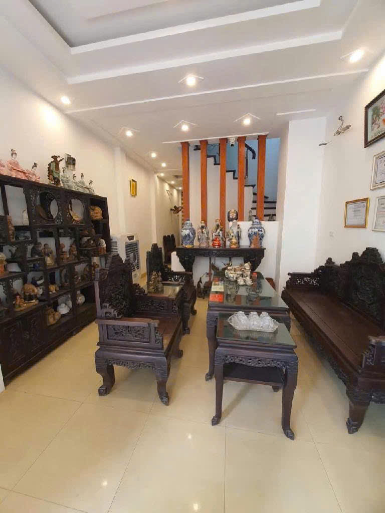 BÁN GẤP NHÀ MẶT PHỐ PHÚ THƯỢNG-NHÀ PHÂN LÔ- Ô TÔ TRÁNH ĐỖ NGÀY ĐÊM-V