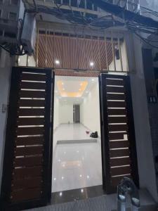 NHÀ THUỴ KHUÊ - 6 TẦNG THANG MÁY- GẦN PHỐ- GẦN HỒ TÂY 45m GIÁ 8.1 TỶ