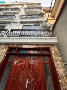 -NHÀ CẦU DIỄN-NHÀ MỚI KÍNH KOONG- 6 TẦNG THANG MÁY-CÁCH 1 NHÀ RA Ô TÔ 35m GIÁ 7.4 TỶ